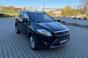 Ford Kuga SUV 2011