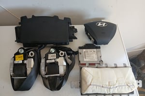 HYUNDAI I40 HB PODUSZKI PASY MODUŁ SENSOR KOMPLET 569003Z100RY