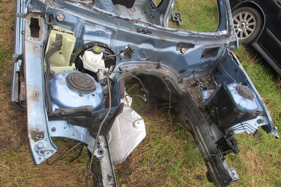 MERCEDES W212 ĆWIARTKA PRZÓD PRAWA/LEWA 230