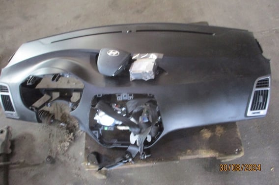 HYUNDAI I20 I LIFT KONSOLA AIRBAG PASY ORYGINAŁ