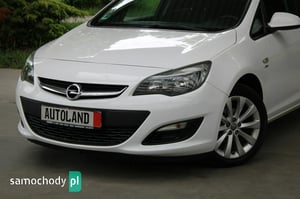 Opel Astra Hatchback 2013