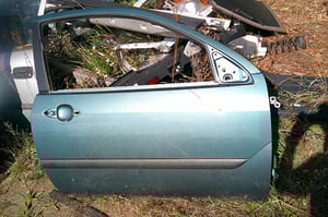 FORD FOCUS MK1 DRZWI PRZÓD PRAWE 3D