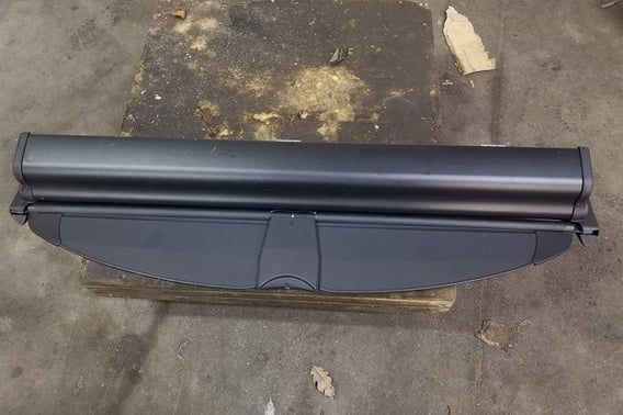 MERCEDES C KLASA W204 KOMBI ROLETA BAGAŻNIKA