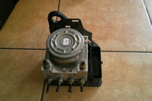 AUDI A3 S3 8V POMPA ABS 5Q0614517AA 5Q0907379AB