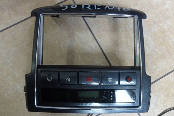 KIA SORENTO PANEL 94500-3E500