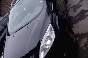 Ford Grand C-MAX Minivan 2011