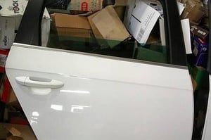 VW PASSAT B7 KOMBI DRZWI TYŁ TYLNE PRAWE/LEWE LB9A