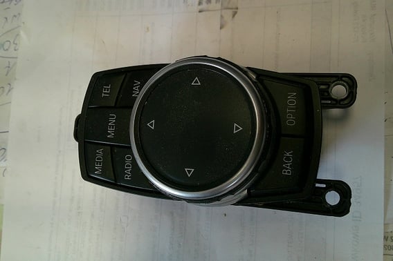 BMW F10 PRZEŁĄCZNIK IDRIVE 9350723-02