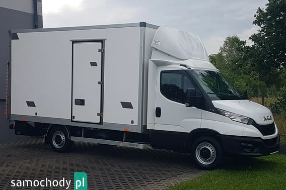 IVECO Daily Kontener 2023