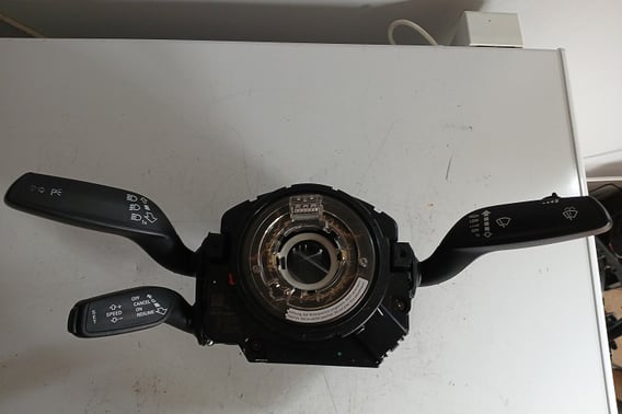 AUDI A6 S6 C7 PRZEŁĄCZNIK ZESPOLONY 4G0953568A