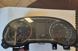 AUDI A1 8X LICZNIK 8X0920930A EU