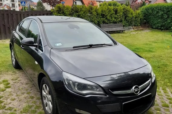 Opel Astra Sedan 2015