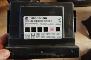 OPEL MOKKA MODUŁ KOMFORTU 13589196