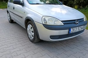 Opel Corsa Hatchback 2002