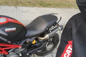 DUCATI Monster Naked 2011