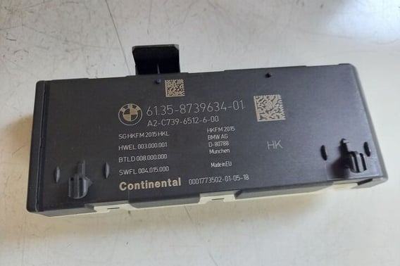 BMW 5 G30 M550 MODUŁ STEROWNIK TYLNEJ KLAPY 61.35-8739634-01