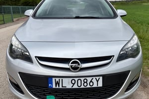 Opel Astra Hatchback 2014