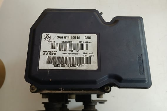 VW PASSAT B7 POMPA ABS 3AA615109M