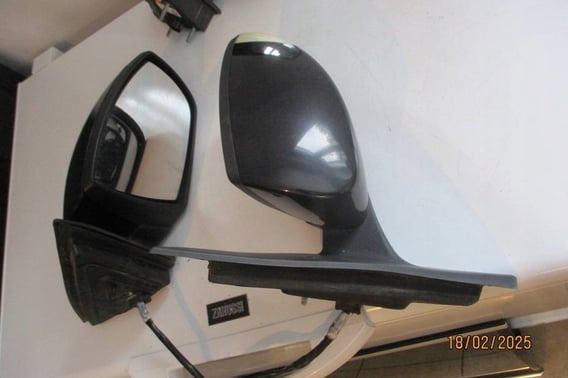 FORD S-MAX MK1 LIFT LUSTERKO PRAWE 9PIN G6 EU