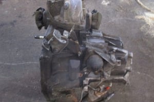 ALFA ROMEO 147 1,9JTD SKRZYNIA BIEGÓW 46433289