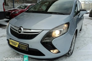 Opel Zafira Minivan 2014