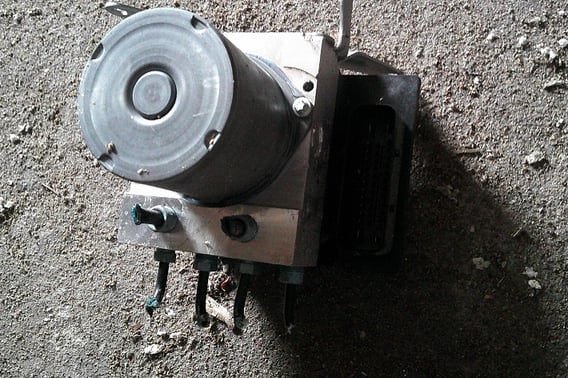 BMW X1 E84 LIFT POMPA ABS 6860214-01