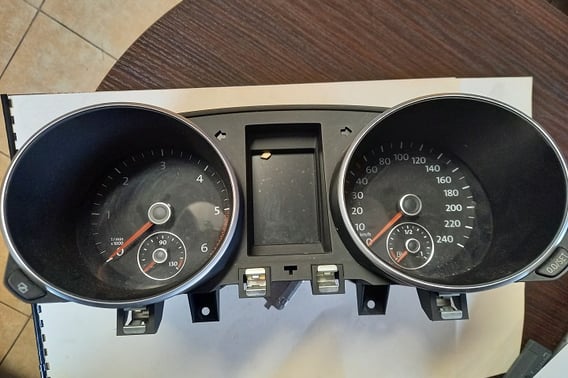 VW GOLF VI LICZNIK 5K0920871A EU