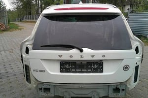 VOLVO XC60 I LIFT KLAPA BAGAŻNIKA TYŁ 614-46 KAMERA