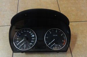 BMW E90 LICZNIK ZEGAR 1025350-62 2,0D EU