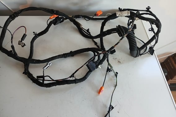 OPEL ASTRA K INSTALACJA KLAPY 39205390
