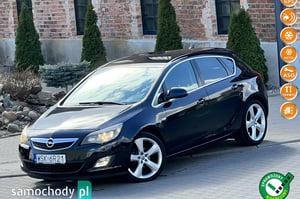 Opel Astra Liftback 2011
