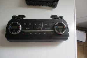 FORD FOCUS MK4 PANEL KLIMATYZACJI KX7T-18C612-HA