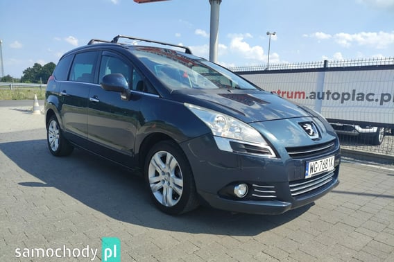Peugeot 5008 Minivan 2012