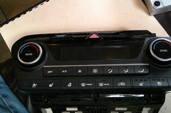 HYUNDAI TUCSON III LIFT PANEL KLIMATYZACJI 97250-D7FJ0