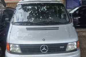 Mercedes-Benz Vito Minivan 2000