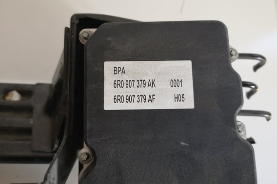VW POLO 6R POMPA ABS 6R0907379AF