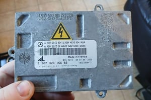 MERCEDES W204 PRZETWORNICA LAMPY PRZEDNIEJ XENON A2048203285