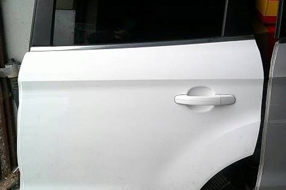 FORD KUGA MK1 DRZWI TYŁ PRAWE/LEWE 58