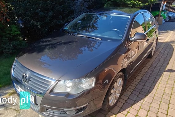 Volkswagen Passat Sedan 2010