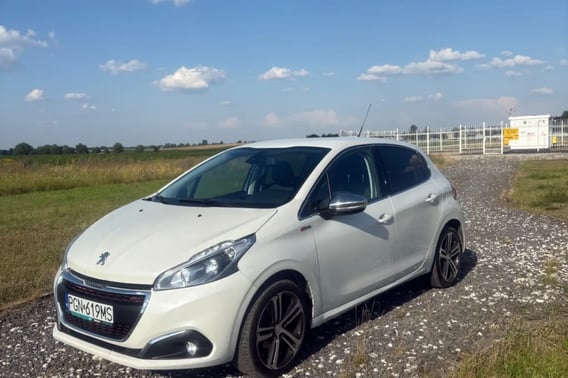 Peugeot 208 Hatchback 2018