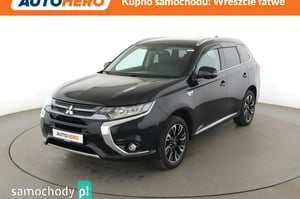 Mitsubishi Outlander SUV 2016