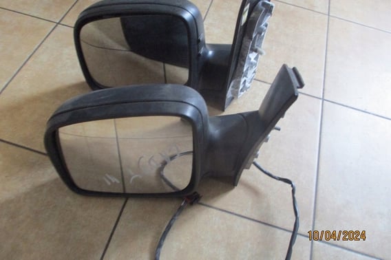 VW CADDY 2K LUSTERKO LEWE 5PIN EU