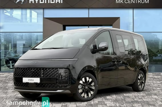 Hyundai Staria Van 2025