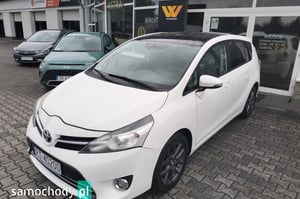 Toyota Verso Mpv 2015