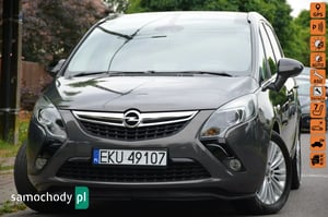Opel Zafira Minivan 2016