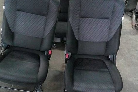 MITSUBISHI OUTLANDER III FOTELE TAPICERKA BOCZKI 7 OSÓB KOMPLET