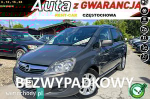 Opel Zafira Minivan 2012