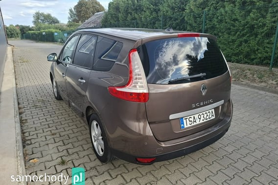 Renault Grand Scenic Minivan 2010