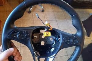 OPEL ASTRA K KIEROWNICA SKÓRA MULTIFUNKCJA GRZANA 39159066