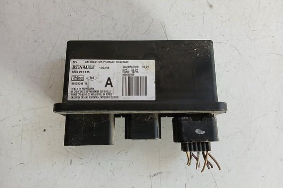 RENAULT LAGUNA II LIFT MODUŁ STEROWNIK ŚWIATEŁ 8200261815